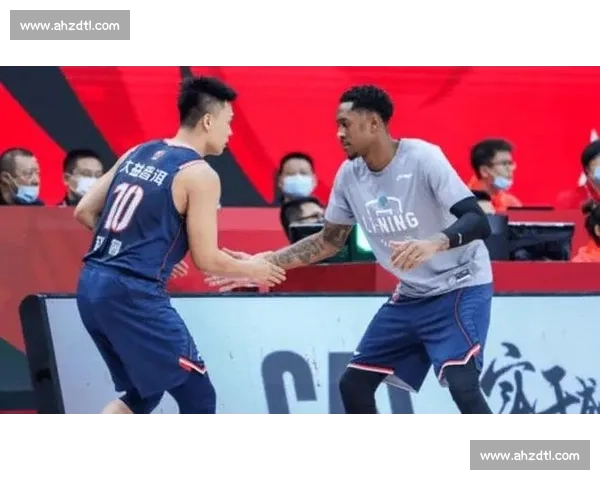 郭艾伦对决林书豪中美后卫巅峰碰撞引爆赛场热议焦点之战时代对话